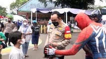 Polres Metro Jaksel Gelar Vaksinasi Anak Dengan Hadirkan Superhero dan Badut