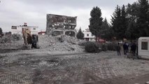 GAZİANTEP - Araban ilçesinde boşaltılan hükümet konağı yıkıldı