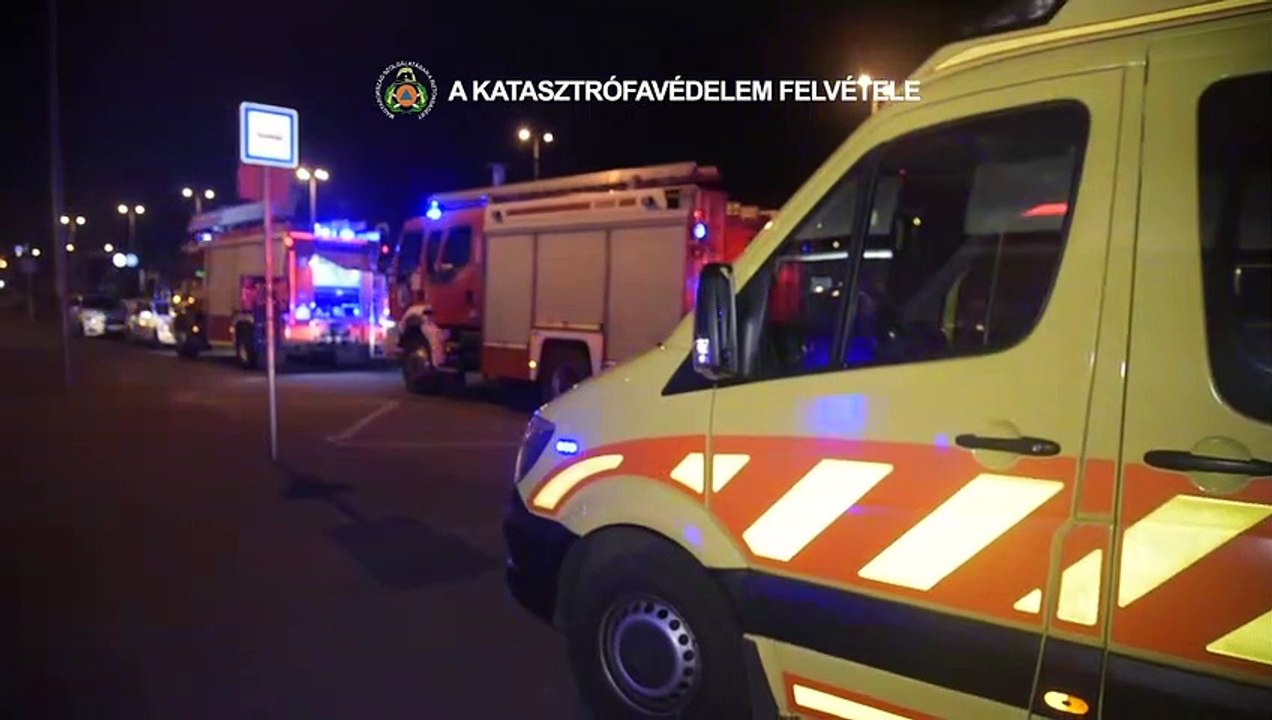 Rollstuhlfahrer stürzt ins Gleisbett der Metro in Budapest!