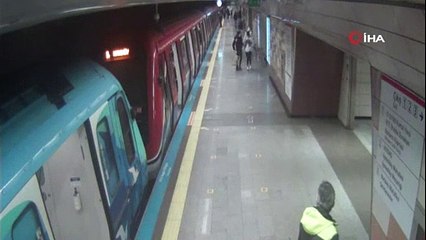 Metrodaki bıçaklı saldırıya ilişkin yeni görüntüler ortaya çıktı