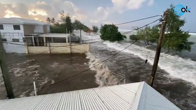 Espectacular imagen por satélite de un tsunami causado por la erupción de un volcán submarino en Tonga