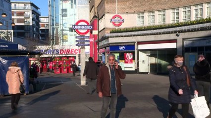 Líder trabalhista pede a demissão de Boris Johnson