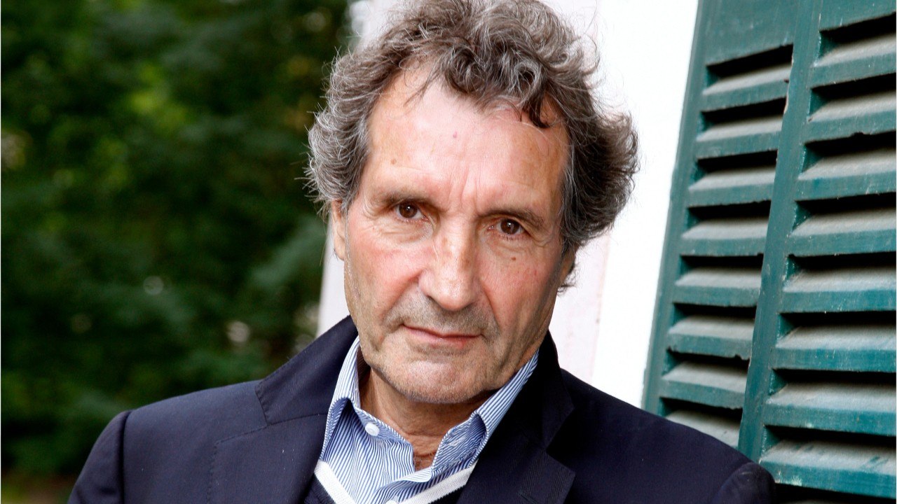 GALA VIDEO - “La peur au ventre” : Jean-Jacques Bourdin accusé d’agression sexuelle par une journaliste