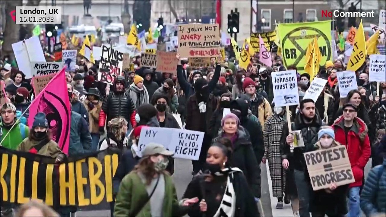 Hundreds take part in 'Kill the Bill' protest in London