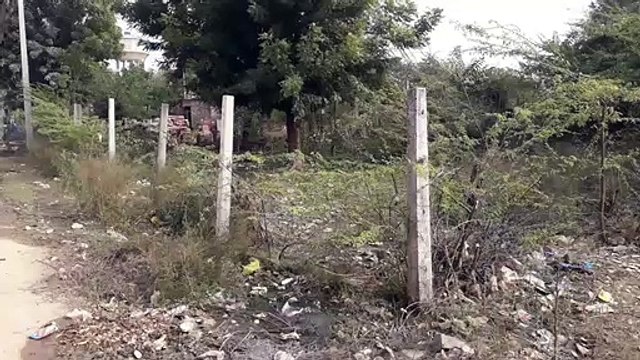 रेलवे की सरकारी भूमि पर अतिक्रमियों का कब्जा