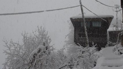 KARADENİZ'DE 653 KÖY YOLU KARDAN KAPANDI