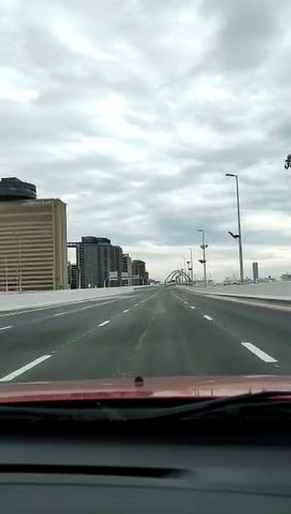 Dubai: Infinity Bridge opens