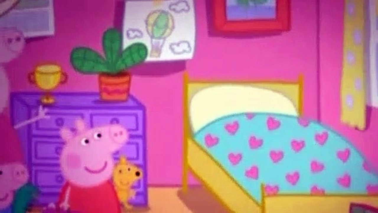 Peppa Pig S03E19 Granny Pig's Chickens