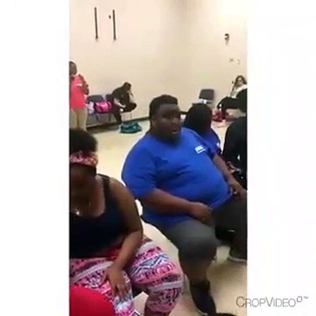 ⁣Il chante Diamond de Rihanna et c'est magnifique