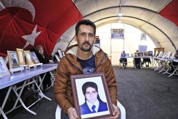 EVLAT NÖBETİNDEKİ AMCADAN YEĞENİNE YOLUNU GÖZLÜYORUZ, DÖN GEL EVİNE