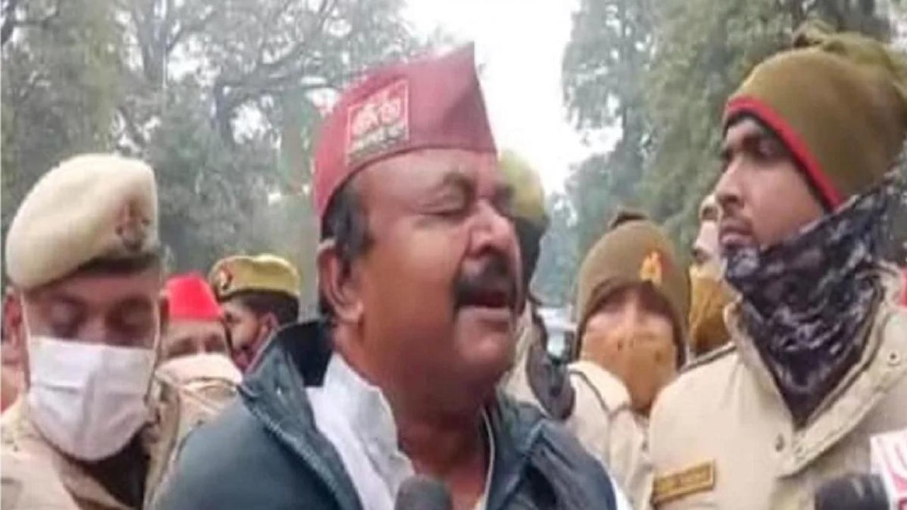 SP worker attempts self-immolation outside party office