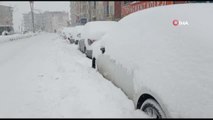 Hakkari'de 16 araç ve 40 personelle karla mücadele çalışması
