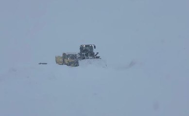 HAKKARİ'DE 338 YERLEŞİM YERİNE ULAŞIM SAĞLANAMIYOR