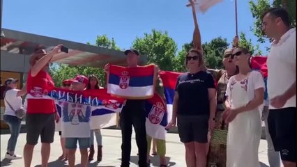 Open d'Australie - Djokovic expulsé, une décision qui divise les habitants de Melbourne