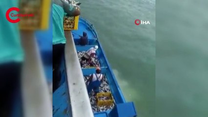 Tonga'daki volkanik patlama uydu görüntülerine yansıdı