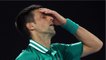 GALA VIDEO – Novak Djokovic, évincé de l’Open d’Australie et expulsé, devient la risée du Net