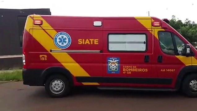 Homem cai do telhado, bate a cabeça em muro durante a queda e sofre traumatismo craniano