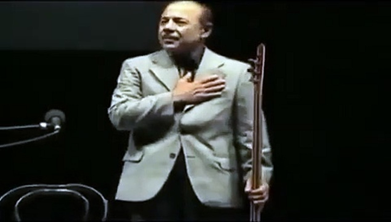 Neşet Ertaş mı sanatçı, mide bulandıran 'teşhirci' Gülşen mi? Seyirciye öyle bir şey sormuştu ki...