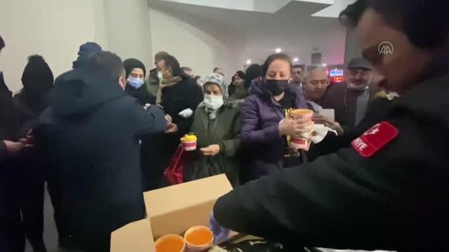 Düzce Valisi Cevdet Atay: Yol açılıncaya kadar vatandaşlarımza yönelik tedbirleri alıyoruz