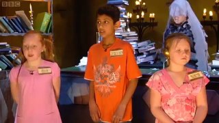 Trapped! Full Episode - Series 2, Episode 7 (Brighton) [CBBC, 2008] | TTV