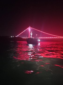 İstanbul Boğaz Trafiği gemi arızası nedeniyle çift yönlü askıya alındı