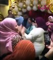 ليالينا ترند-عبد الباسط حمودة يبكي أثناء احتفاله بخطوبة ابنته.. شاهدوا جمالها