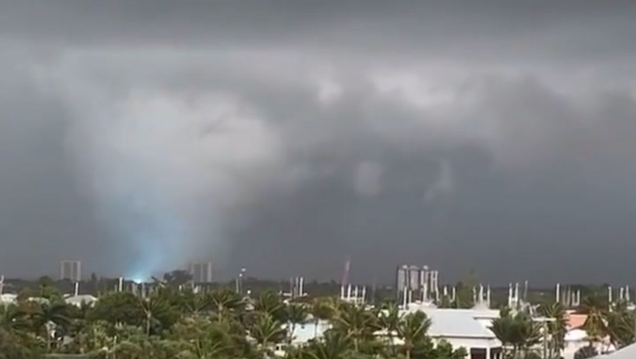 Tornado-warned storms wreak havoc on Florida