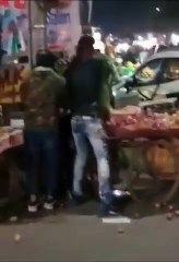 ஷாக்.. நடுரோட்டில் வைத்து தள்ளுவண்டி பெண்ணுக்கு நேர்ந்த கொடூரம்.. மருத்துவர் செயலால் அதிர்ச்சி