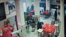Küçükçekmece’de kahvehaneye silahlı saldırı anı kamerada!