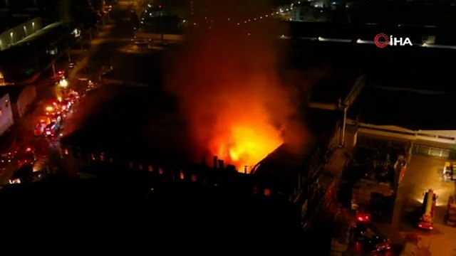 Bursa'da tekstil fabrikası alev alev!