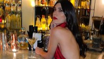 Sinan Akçıl ile ikinci kez boşanma kararı alan Burcu Kıratlı'dan kırmızı elbiseli pozlar