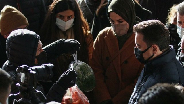 Babacan'a geçinemediğini söyleyen vatandaş böyle dert yandı