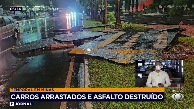 Um temporal arrastou carros e soltou pedaços de asfalto em Uberlândia, no Triângulo Mineiro. As avenidas viraram verdadeiros rios.
