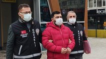 Evine giren hırsızı bıçakladıktan sonra ambulansa taşımış