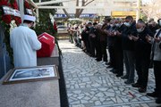 İzmir'de vefat eden duayen tiyatrocu Bozkurt Kuruç, son yolculuğuna uğurlandı