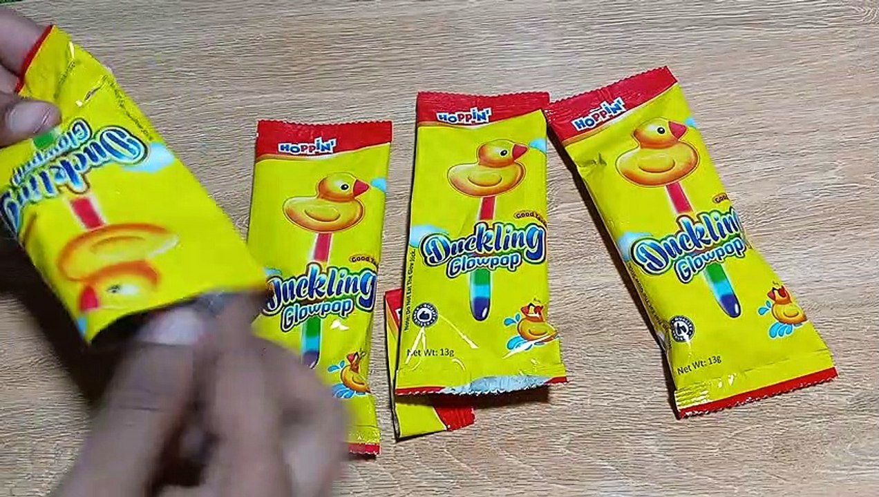 Duck Shape lolipop candy opening ASMR