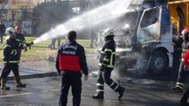 ŞANLIURFA'DA SEYİR HALİNDEKİ TIR, ALEV ALEV YANDI