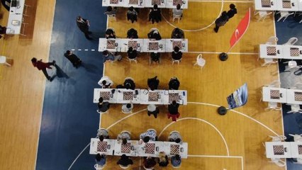 SULTANBEYLİ'DE 1000'DEN FAZLA SPORCUNUN KATILDIĞI SATRANÇ TURNUVASI BAŞLADI