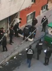 Son dakika haberleri! BAĞCILAR'DA EV ARKADAŞINI BIÇAKLAYARAK ÖLDÜRÜP KAÇTI