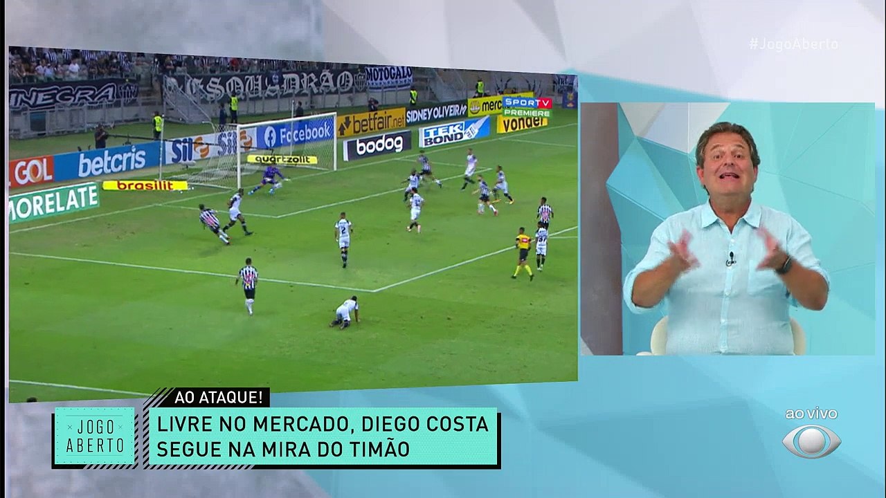 O Corinthians reforçou o meio-campo com Paulinho, mas segue atrás de um centroavante. Quem seria melhor para o time de Sylvinho: Arthur Cabral ou Diego Costa?