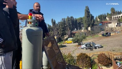 شاهد: مواجهات بين الشرطة الإسرائيلية وفلسطينيين على خلفية قرار إخلاء بيت في القدس الشرقية