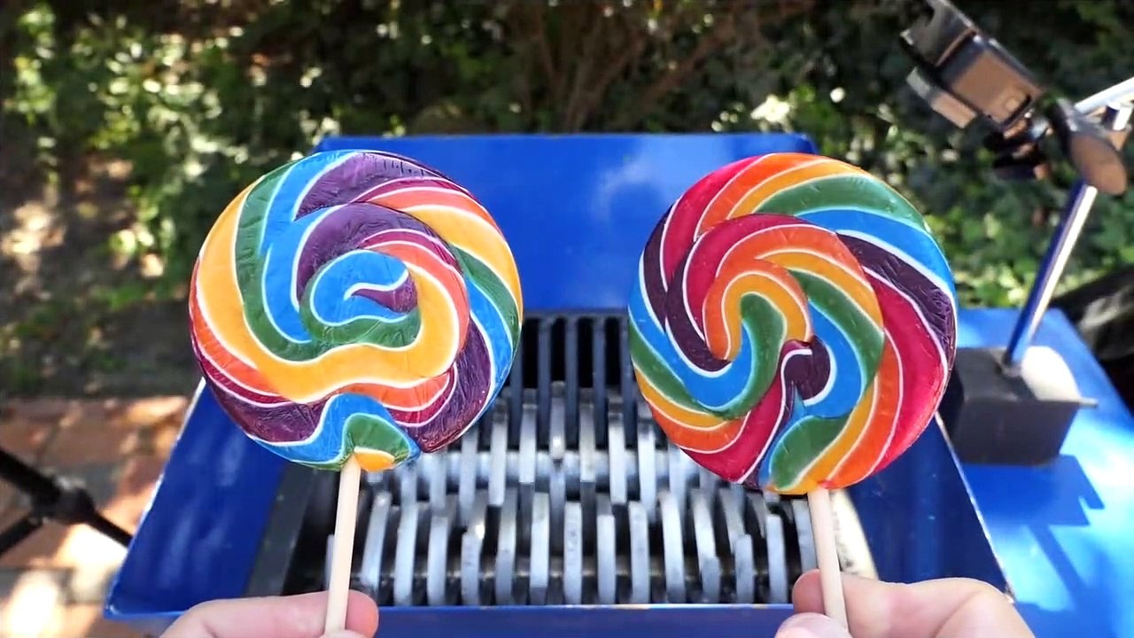 SHREDDING GIANT BALLOON! video Dailymotion