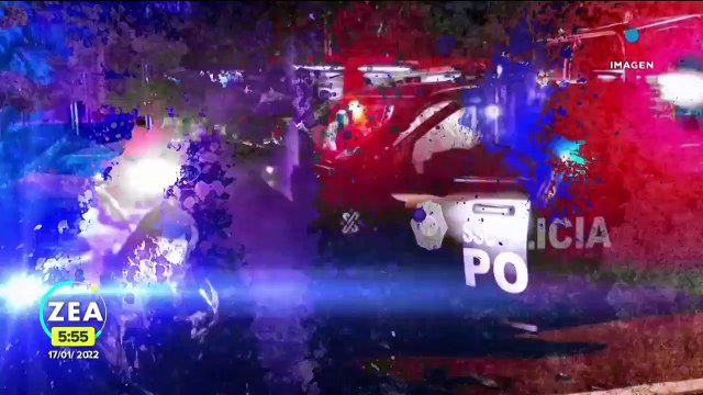 Camioneta se impacta contra un árbol en la alcaldía Benito Juárez