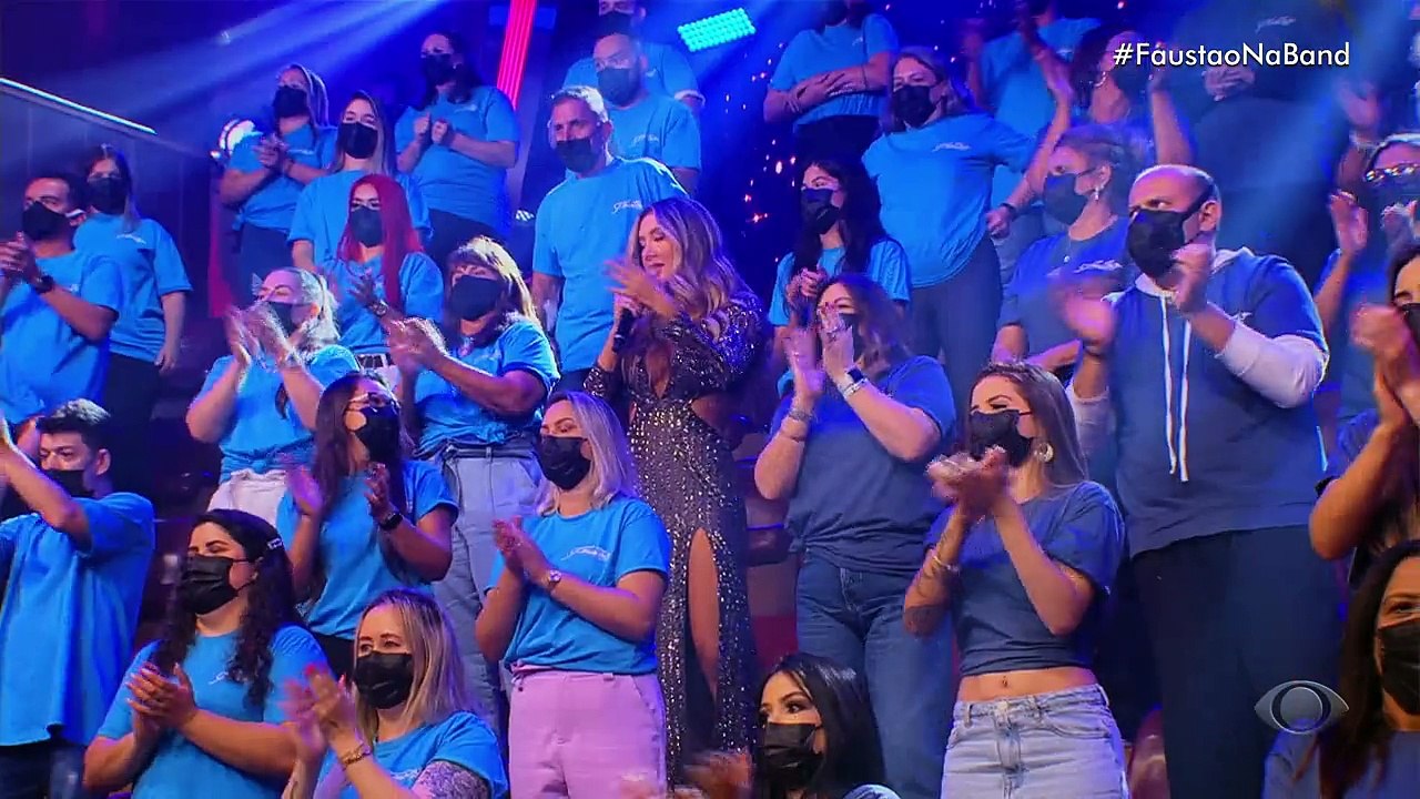 Cantor contou que achou três cadernos antigos com canções gravadas e inéditas para trabalhos futuros