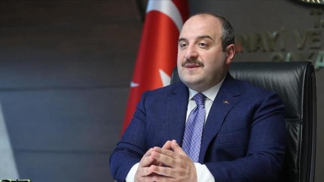 Bakan Varank'tan, 55 milyon dolarlık yatırım alan Türk oyun firmasına tebrik