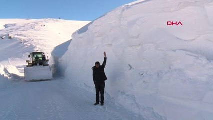 5 METRE KARDA, 1 KİLOMETRELİK YOLU 1,5 SAATTE AÇTILAR