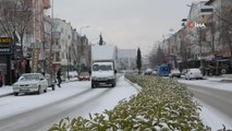 Antalya'nın Korkuteli ilçesinde kar sevinci