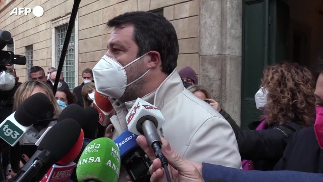 Salvini pressa Berlusconi: Subito i numeri per il Colle o una proposta dalla Lega