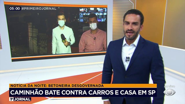 Um motorista de caminhão perdeu o controle da direção, bateu em dois carros e acertou uma casa em Santo André, no ABC Paulista.