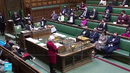 بريطانيا ستجمد تمويل (بي.بي.سي) لمدة عامين